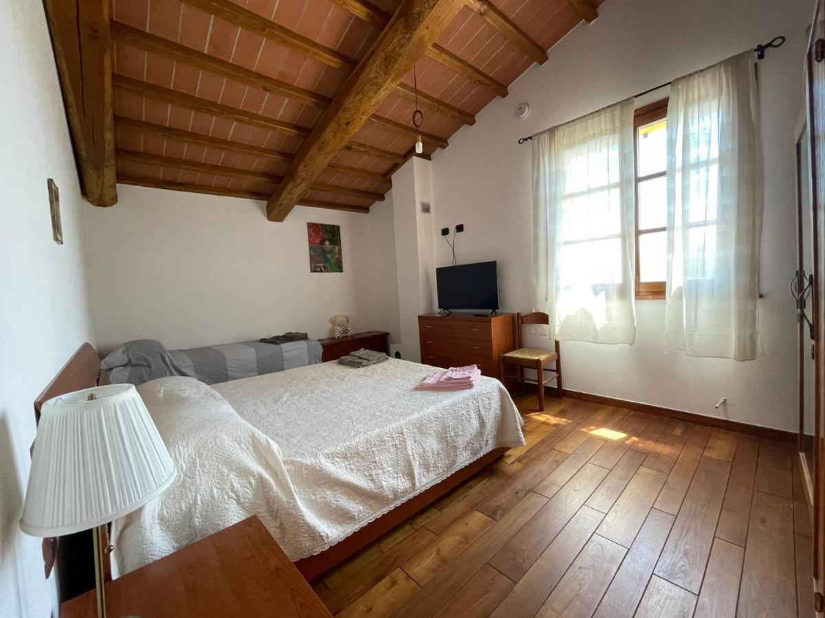 Il Poggio Hotel Понтедера Екстериор снимка