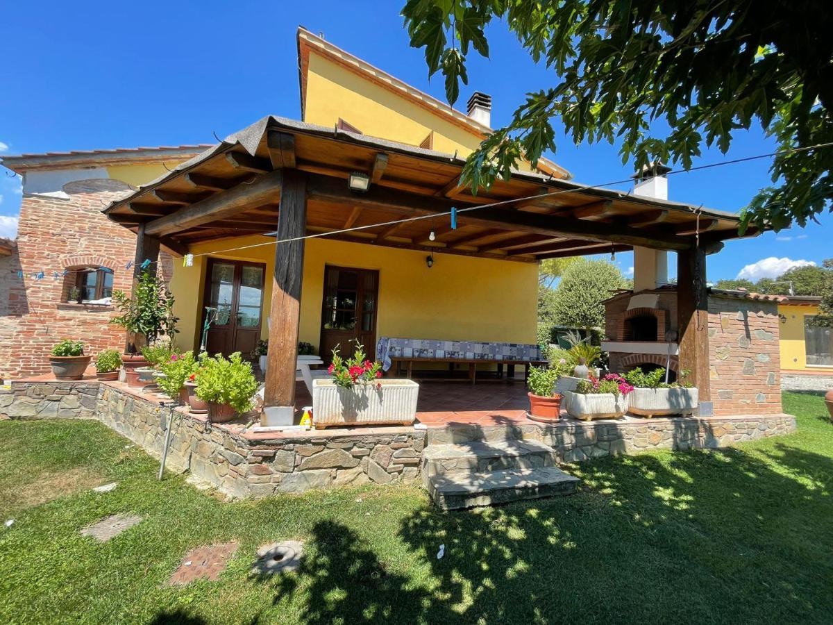 Il Poggio Hotel Понтедера Екстериор снимка
