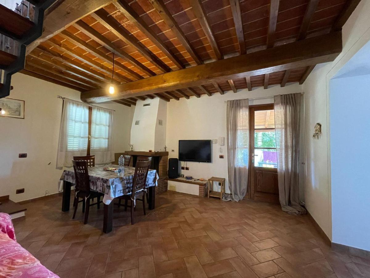 Il Poggio Hotel Понтедера Екстериор снимка