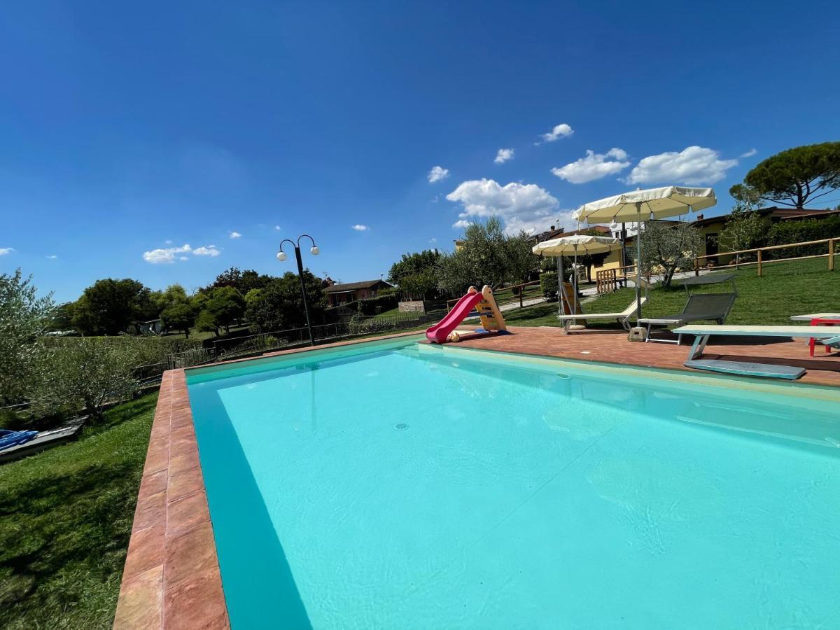 Il Poggio Hotel Понтедера Екстериор снимка